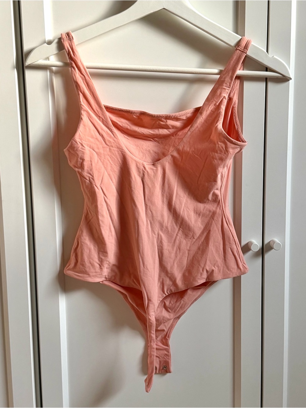 SKIMS Peach Pink Sleeveless Square Neck Bodysuit - Picture 3 of 7